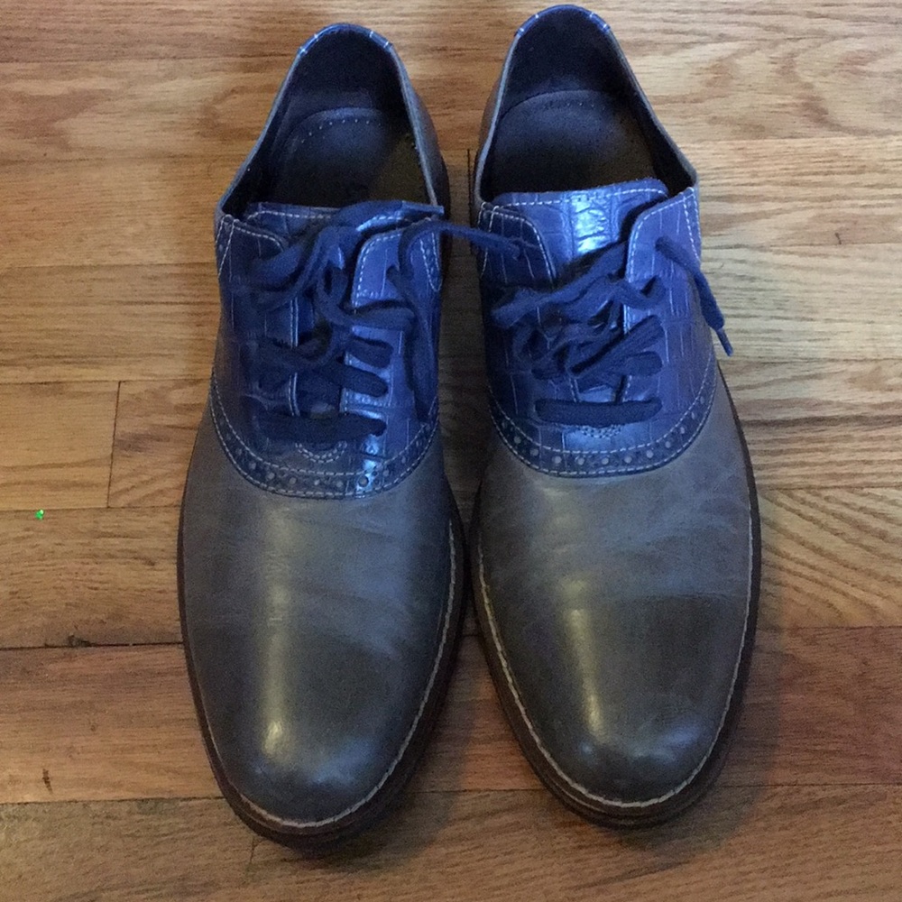 Very nice casual/dress shoes, a must have!